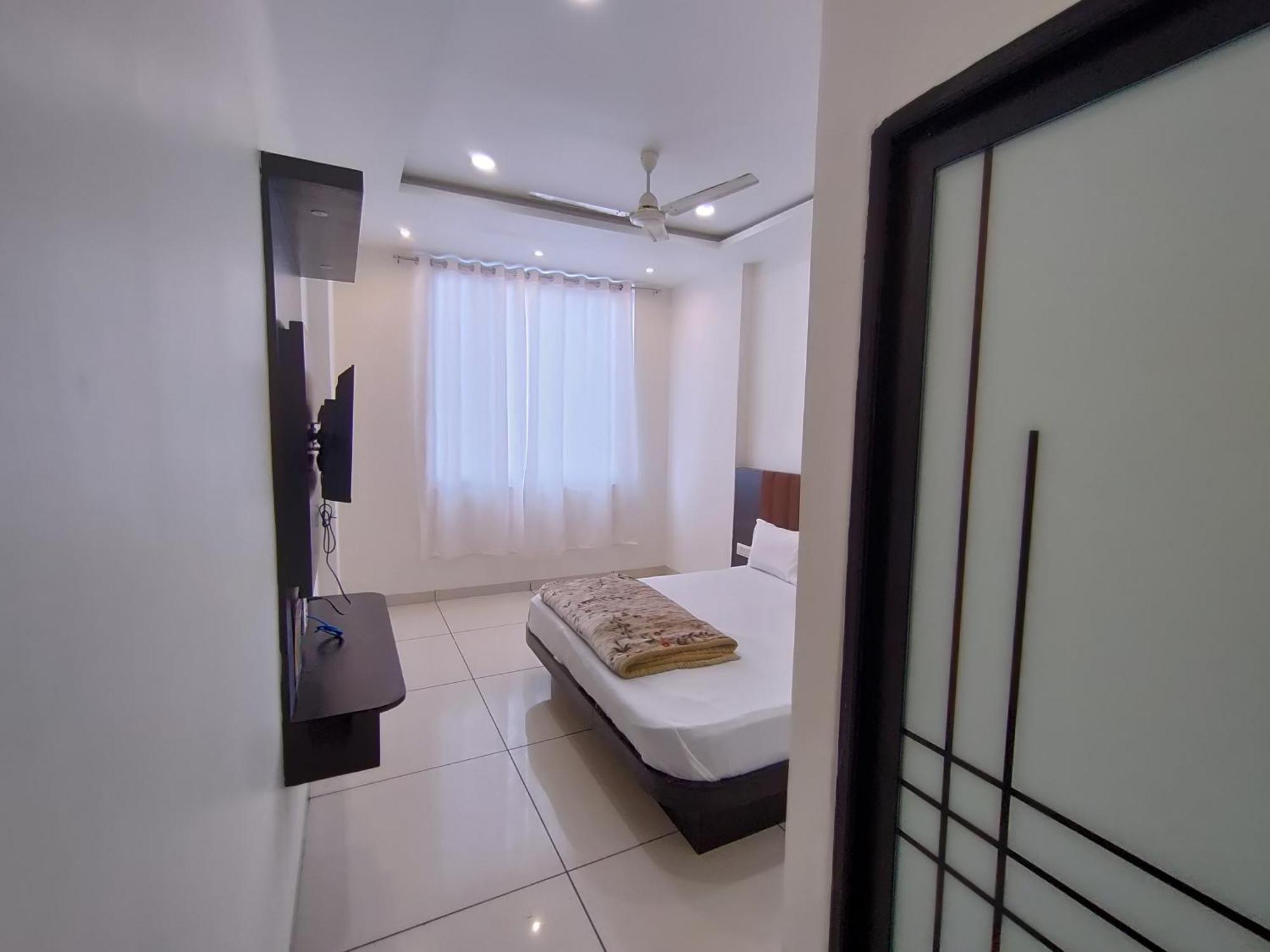 Hotel Jyoti Shree 乌贾因 外观 照片